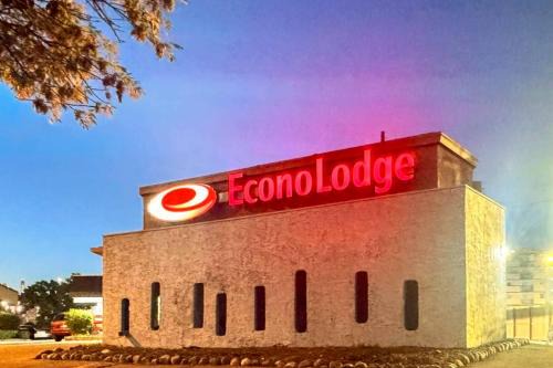 Banff Trail Cabina | Econo Lodge Motel Village