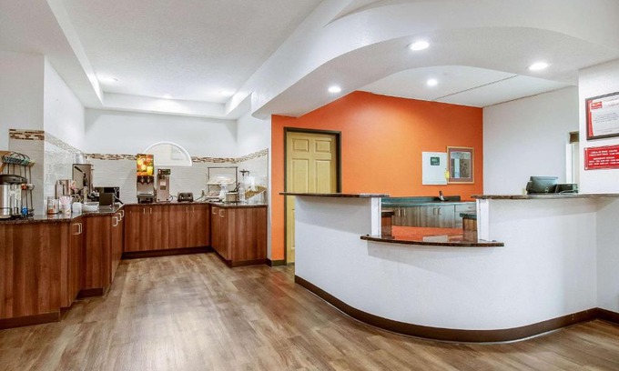 Franklin Hotel | Econo Lodge