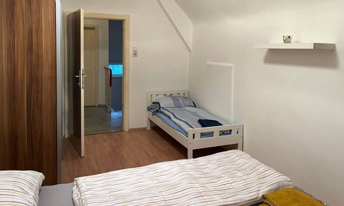 Floridsdorf Apartamento | Triple-Lujoso-Baño compartido