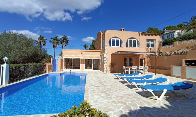 Paichi Villa | PRECIOS ECONÓMICOS, PISCINA PRIVADA, WIFI, CALEF CENTRAL, AA, DE 2 A 8 PERSONAS
