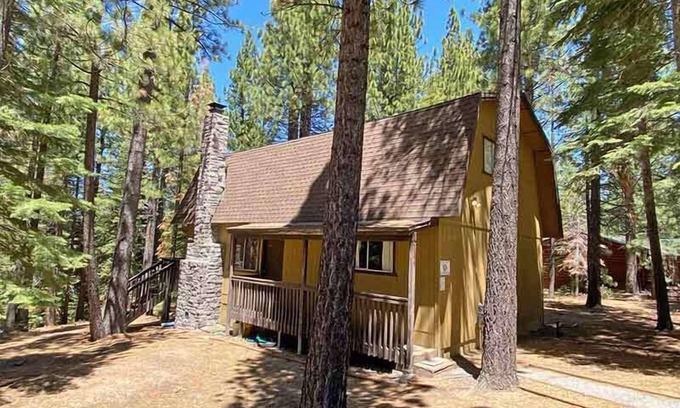 Pioneer Trail Casa | Hogar económico - ¡Ubicación conveniente al borde del bosque nacional!