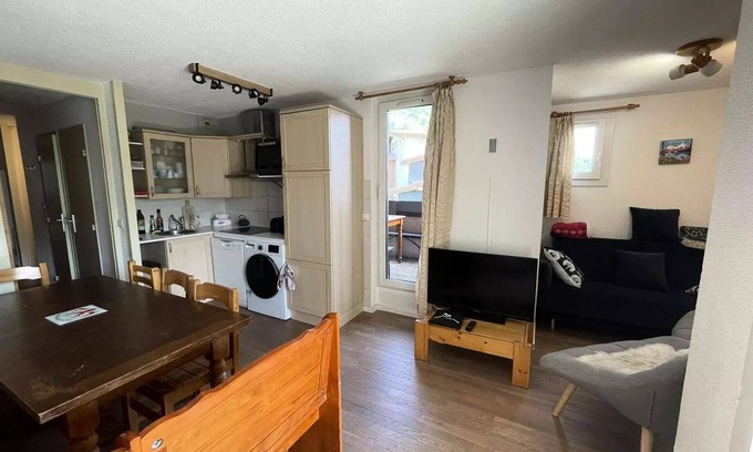 Mont-de-Lans Apartamento | Ecrin 6 Residence - Apartment 6 beds with balconies