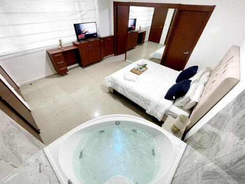 Las Peñas Apartamento | Ecusuites Jacuzzi Executive Dpto Riverfront l puerto santa ana