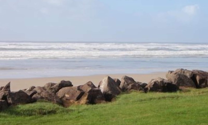 Yachats Casa | Ed & Gloria's ~ Oceanfront