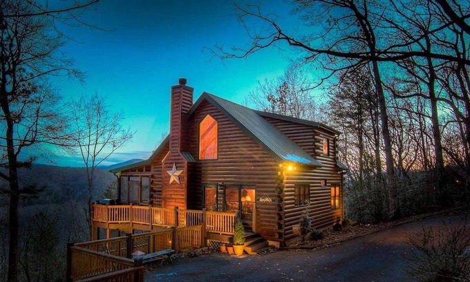 Blue Ridge Cabina | Eddiebear by Escape to Blue Ridge