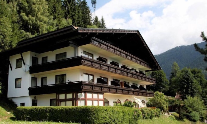 Untertschern Apartamento | Edelweiss by Interhome