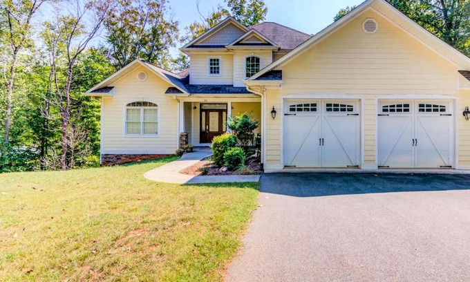 Westlake Corner Casa | Edelweiss