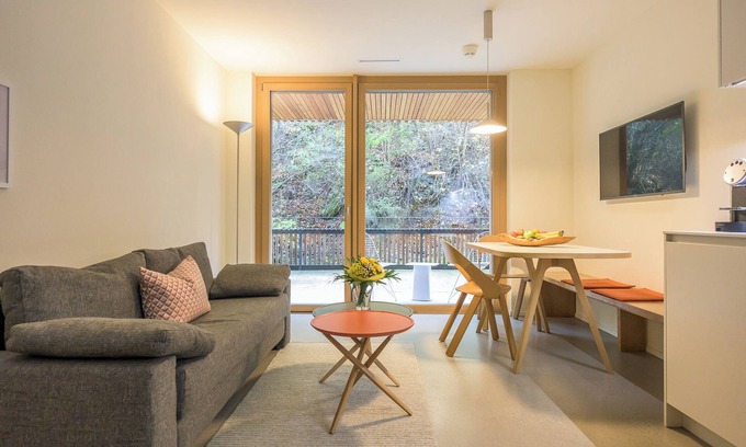 Flims Apartamento | Edelweiss vacation apartment Stenna Flims: Modern 2.5-room, 43m², for 4 persons.