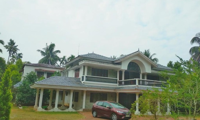 Irinjalakuda Apartamento | Eden Garden Bunglow