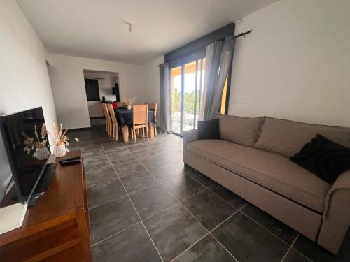 Sainte-Suzanne Apartamento | Eden Garden t3 appartement spacieux avec jardin Eco-ferme