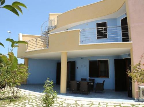 Margherita di Savoia Casa | Eden village