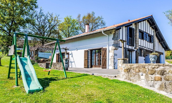 Urrugne Casa | Ederrenea by Interhome