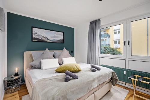 Schloßchemnitz Apartamento | EDLER WOHNRAUM Elegantes Apartment mit Balkon, Boxspringbett, Kaffeevollautomat, Lift & Parkplatz
