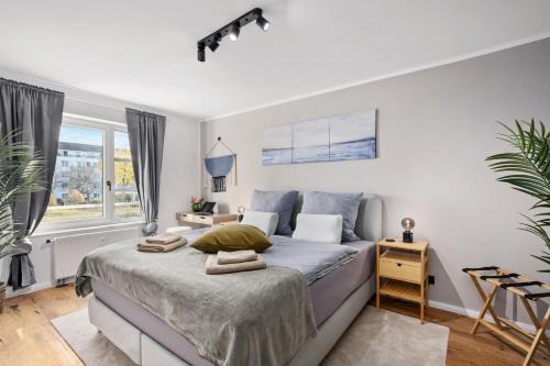 Schloßchemnitz Apartamento | EDLER WOHNRAUM Luxuriöses Apartment mit Balkon, Boxspringbett, Kaffeevollautomat, Lift & Parkplatz