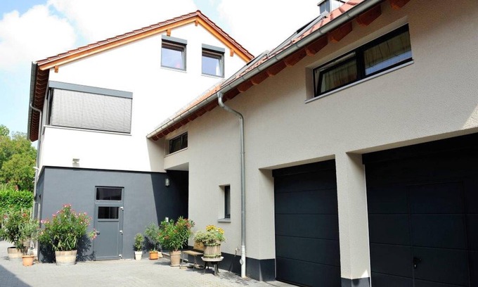 Rossdorf Apartamento | Bodega Edling GbR - Estudio Bodega Edling