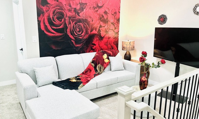 Beaumont Casa | EdmontonBrandNewLuxury Home,14 MinAirport,CloseToSouthSide,10-14Sleep,Pool Table