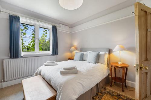 Patrixbourne Casa | Edwardian home in beautiful woodland valley