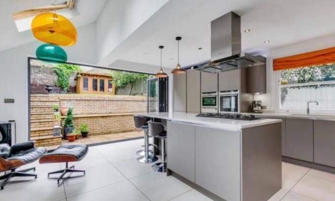 Turnham Green Casa | Edwardian House close to River Thames and Kew Gardens