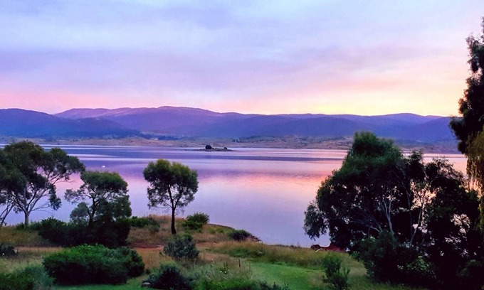 East Jindabyne Casa | Edzell - Lujo frente al mar en el lago Jindabyne en las montañas nevadas de Australia