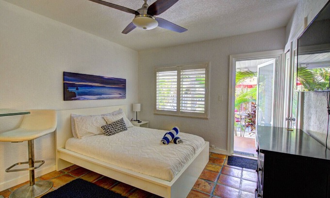 Hendricks and Venice Isles Casa | Efficiency 3 on water las olas/beach free kayaks.
