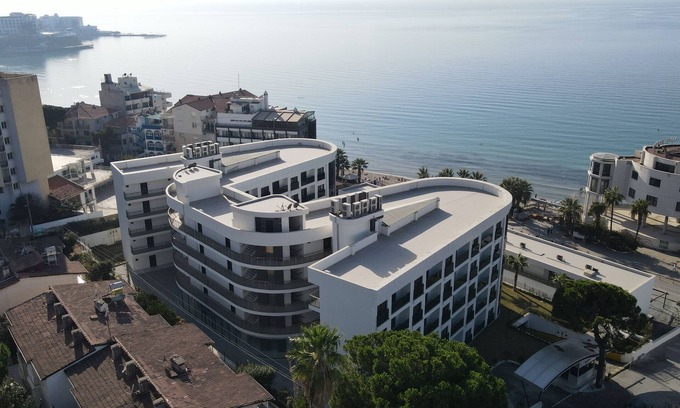 Kadnlar Denizi Mahallesi Hotel | Ege Birlik Seasight Suites
