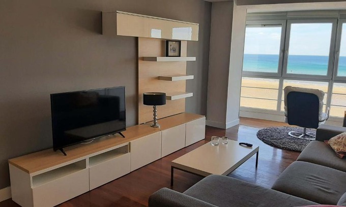 Zarautz Apartamento | Egona - Bañeru 3 Vivienda en 1 línea de playa centro ciudad
