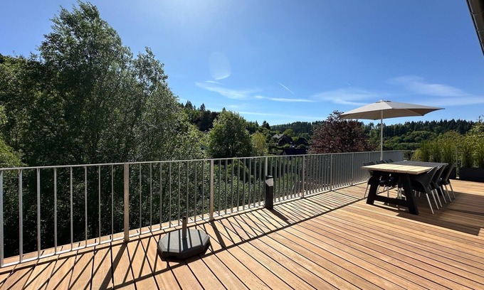 Schleiden Apartamento | NUEVO! Parque Nacional Eifel, moderno apartamento, vista, centro, privado