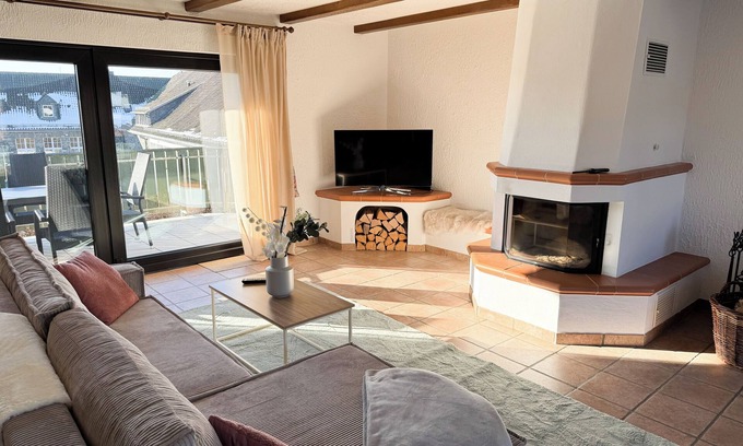 Konzen Apartamento | Eifelstube | 130qm large Apartment in Monschau with fireplace and table football