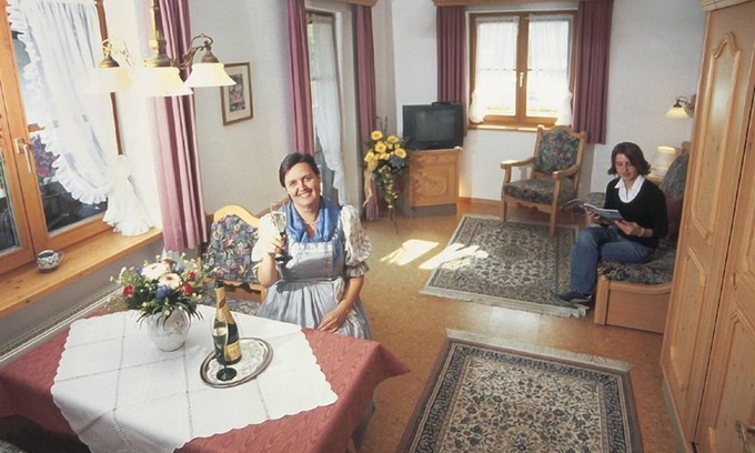 Groissenbach Apartamento | Apartamento de una habitación (8) 32 m 2, ducha / WC, cocina roble, balcón