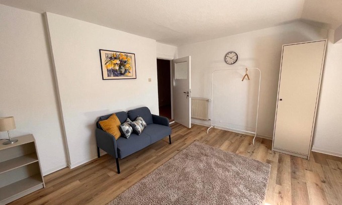 Neumuhlen-Dietrichsdorf Casa | Ein schönes Zimmer in Kiel