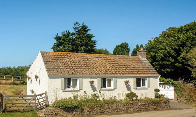 Nolton Cabaña | Eira's Cottage-QC1223