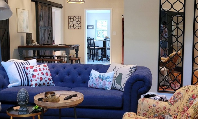 Frankfort Cabaña | Eire Cottage, Private Waterfall views, Hot tub. On Bourbon trail.