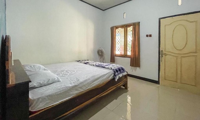 Jerowaru Casa | Ekas Beach Guesthouse Mitra RedDoorz
