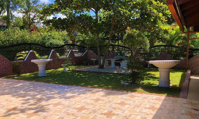 Jarabacoa Casa | El Almendro By Hospedify - Casa de campo con acceso a complejo turístico