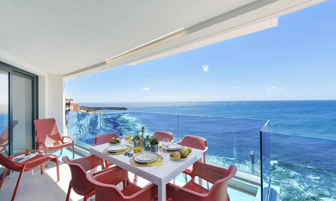 Telde Apartamento | El Balcon Azul de Taliarte by VillaGranCanaria
