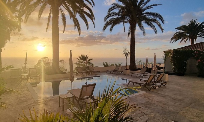 Realejo Alto Apartamento | El BOLLULLO, vistas al mar y terraza privada