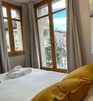 Puigcerda Apartamento | El Cadí, céntrico alojamiento en Puigcerdà, Cerdanya.