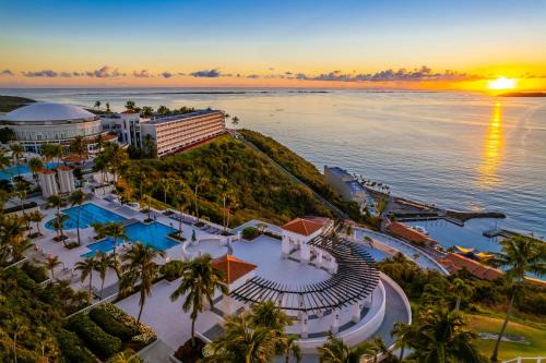 Cabezas Complejo | El Conquistador Resort - Puerto Rico