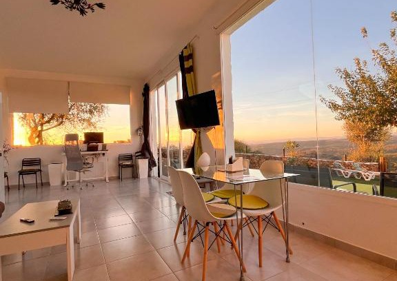Zalamea la Real Casa | El Coso Lodge & Workation