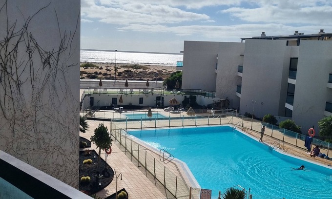 El Cotillo Apartamento | "El Cotillo Sonando"/Stylish/Well equipped/On beach for surf and swim.