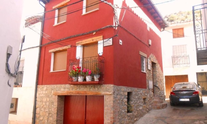 El Cuervo Casa | El Cuervo - Teruel. Descubre las maravillas del Ebrón desde Casa Navarrete.