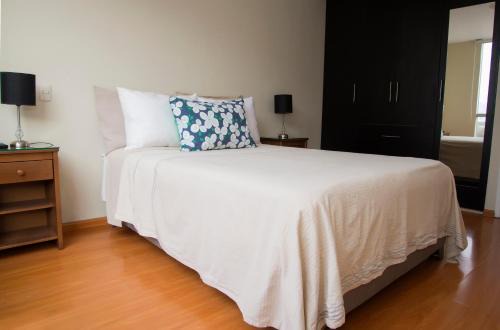 Santiago de Surco Apartamento | El Derby 511 Apart 1 Dorm con Aire Acondicionado