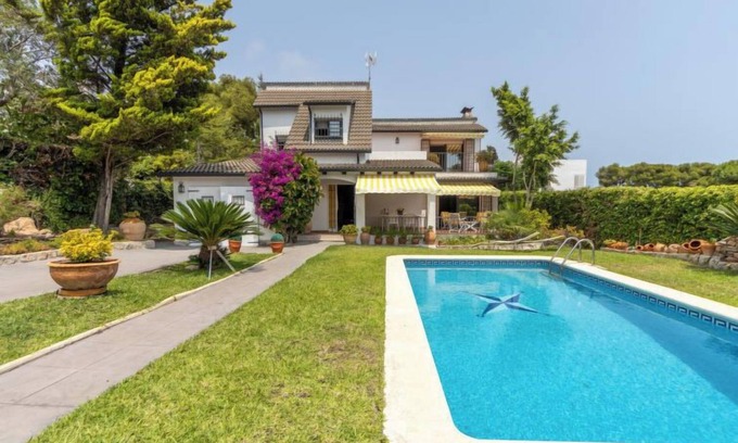 El Vendrell Casa | El Garrofer by Interhome
