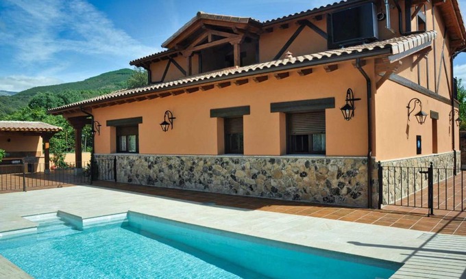 Candeleda Casa | El Hojaranzo Casa rural con encanto en Candeleda