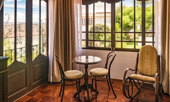 Sucre Cama Y Desayuno | El Jardin De Su Merced B&B