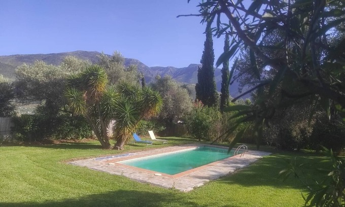 Orgiva Cabaña | EL MANZANILLO, PISCINA,WIFI, PLAYA Y MONTAÑA