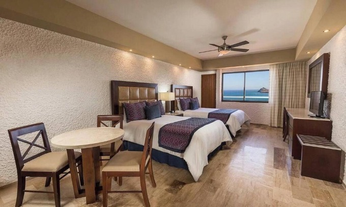Las Gaviotas Apartamento | El Moro Tower el Cid at Mazatlan 2