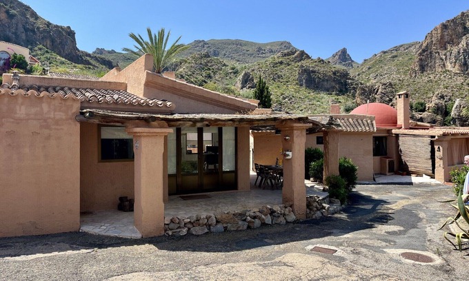 Turre Casa | El Oasis - luxury 2 bedroom holiday home in beautiful Sierra Cabrera