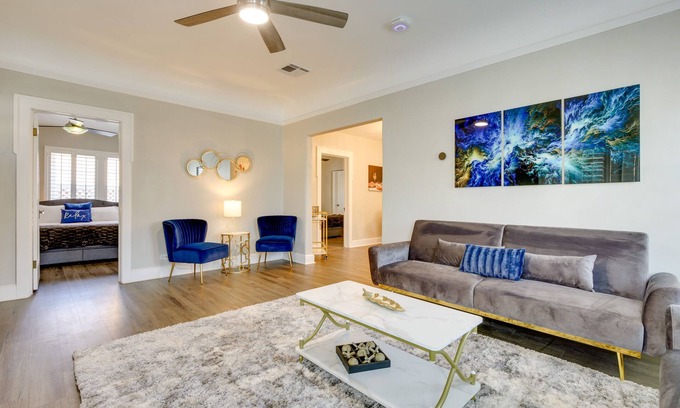 El Paso Apartamento | El Paso Home w/ Shared Patio Near Memorial Park