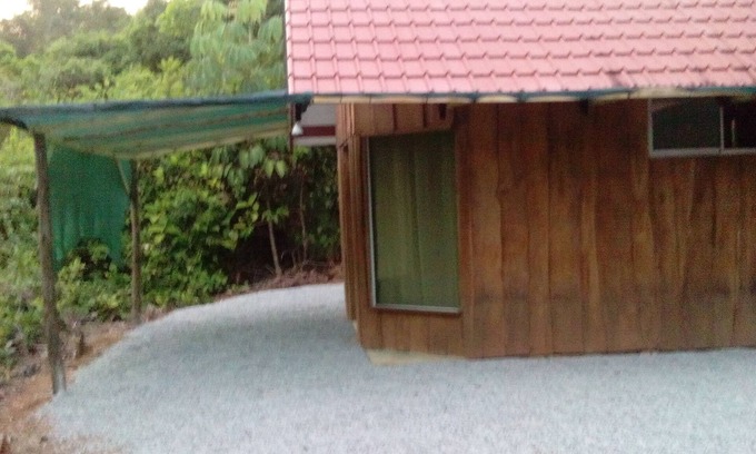 Platanillo Casa | Cabaña El Pavón con vista a la montaña